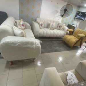 Salon moderne en velours et bouclette