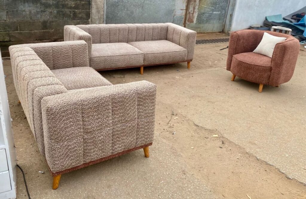 Salon Scandinave en Tissu Bouclé